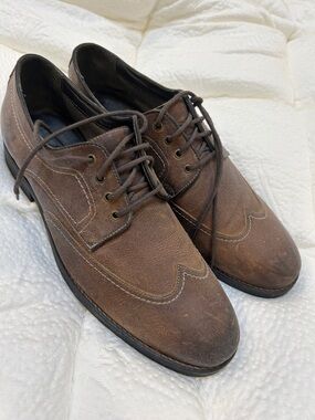 Johnston & Murphy Brown Wingtip Derby Lace-Up Shoes